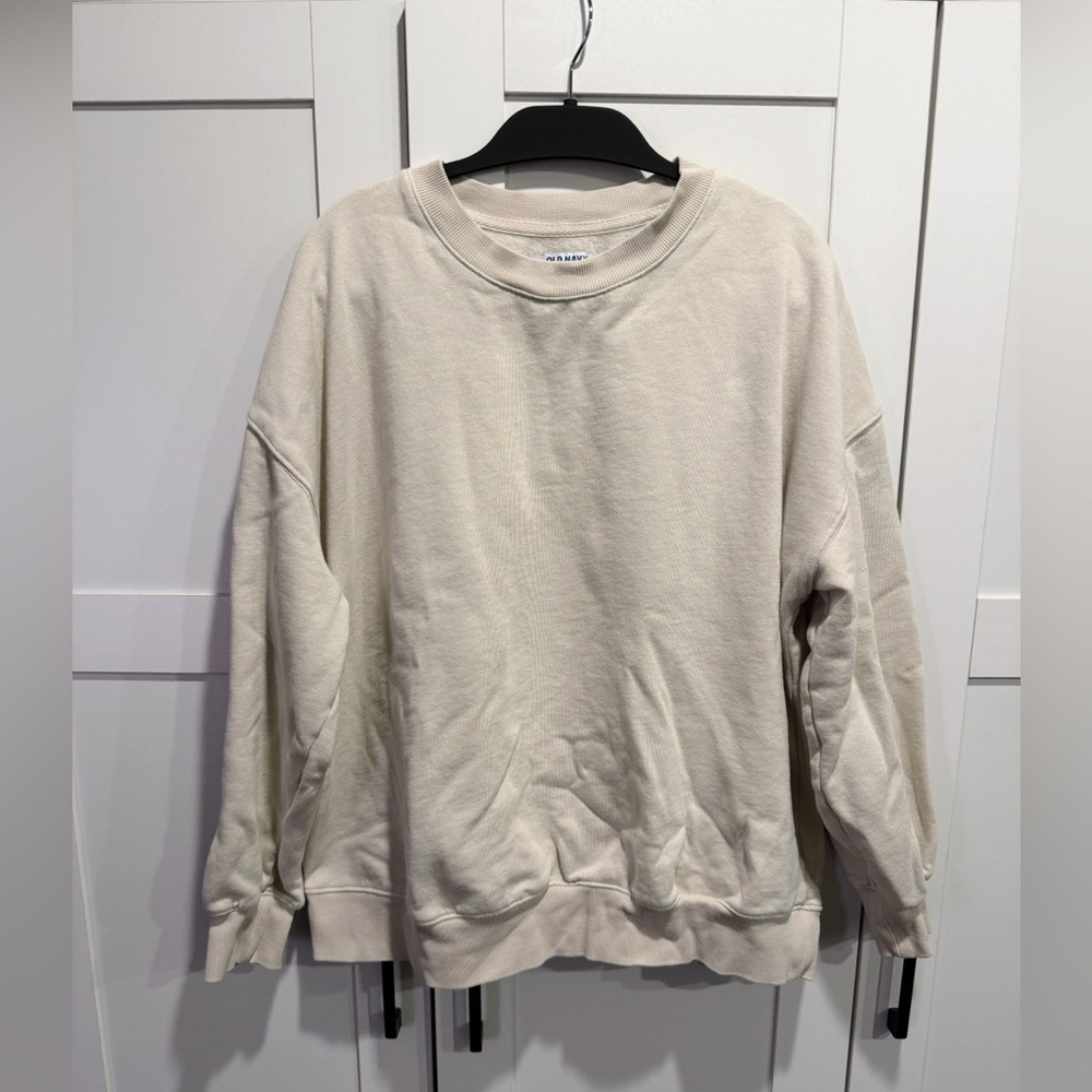 Old Navy Women’s Cream Crewneck Sweater